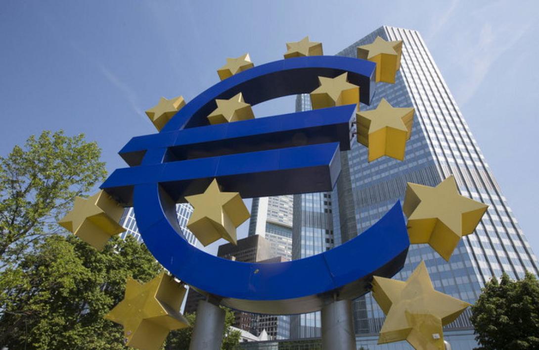 Το ευρώ συνεχίζει την πτωτική του πορεία μετά τις αποφάσεις της ΕΚΤ