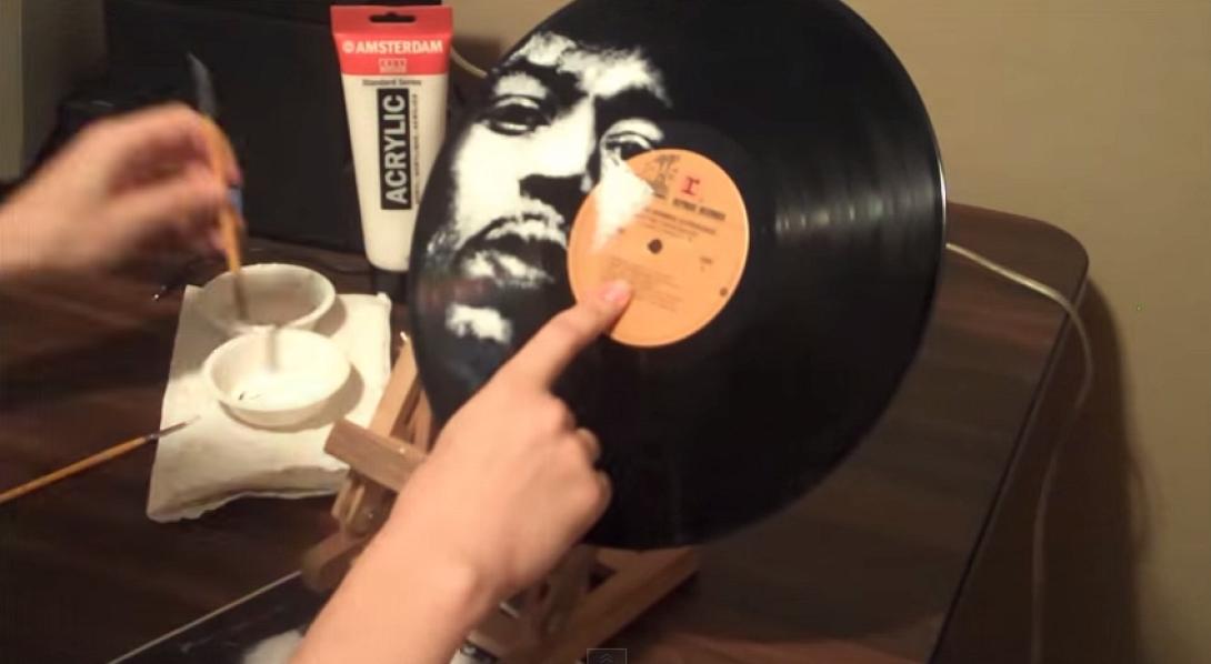 Ζωγράφισε τον Jimi Hendrix σε δίσκο Βινυλίου (βίντεο)