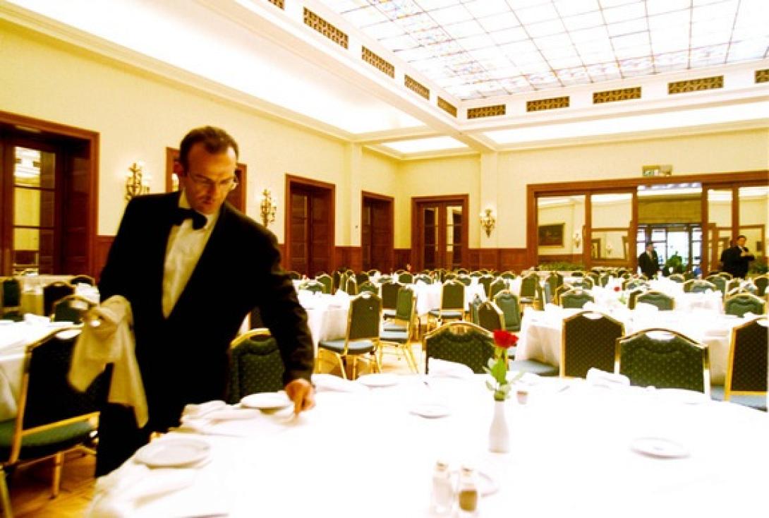 ξενοδοχοϋπάλληλος