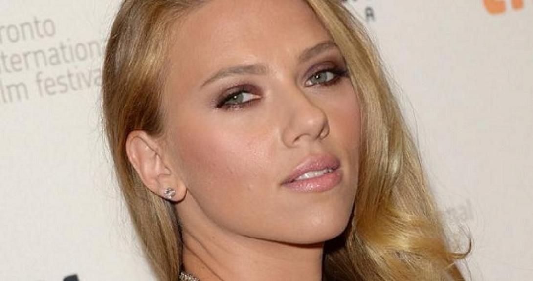 Η Σκάρλετ Γιόχανσον ζητά αποζημίωση από συγγραφέα που «έκλεψε»... το χαρακτήρα της