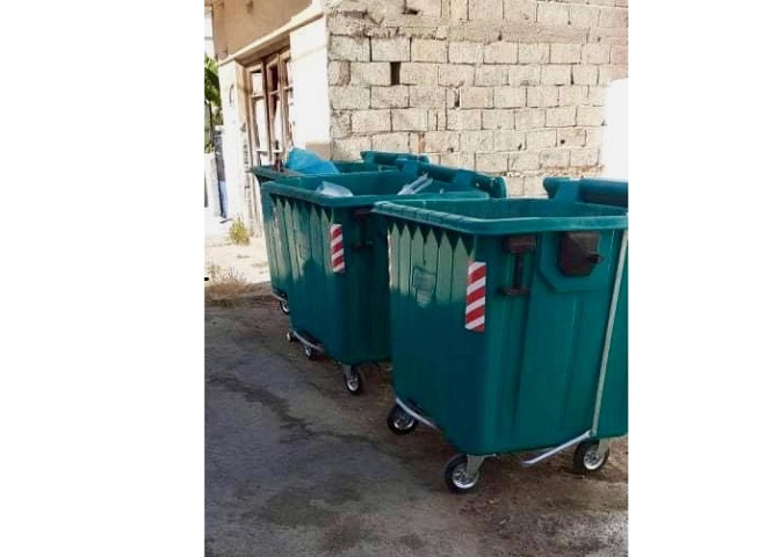 κάδοι απορριμμάτων