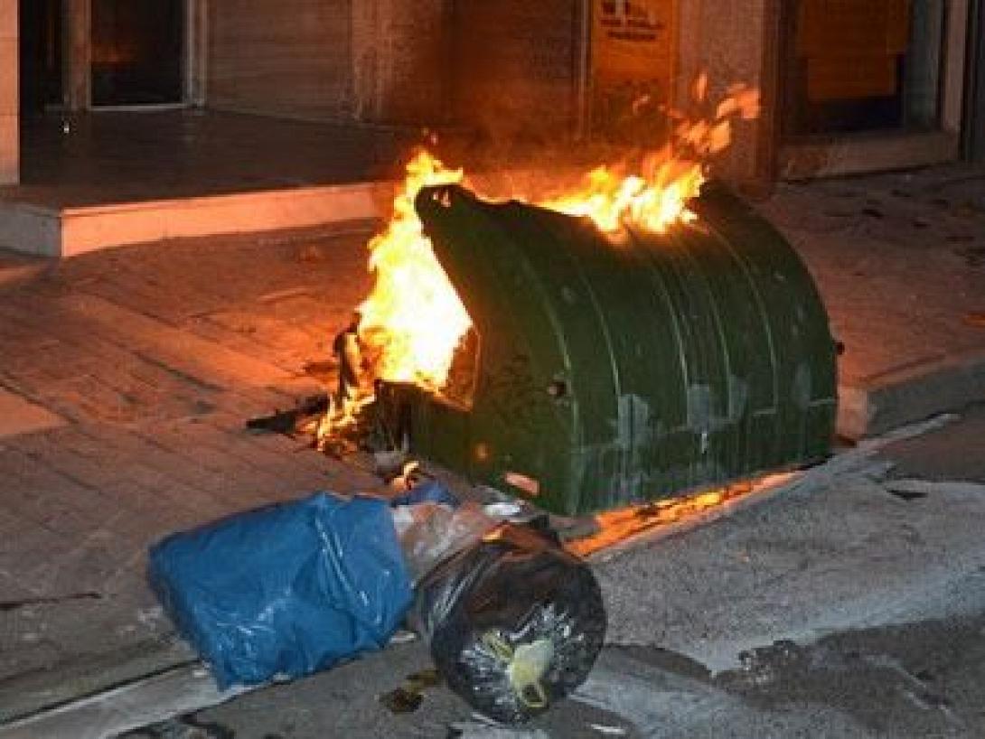 Οι κάδοι απορριμμάτων δεν σταματούν ποτέ να απασχολούν την Πυροσβεστική