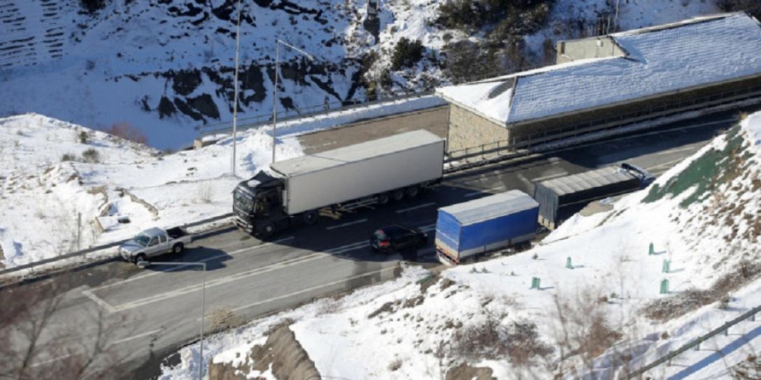 κακοκαιρια - φορτηγα