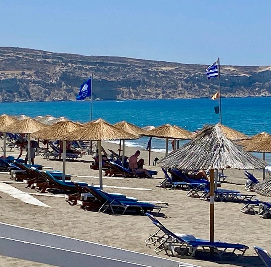 Ξαπλώστες και καθαριότητα για τους επισκέπτες