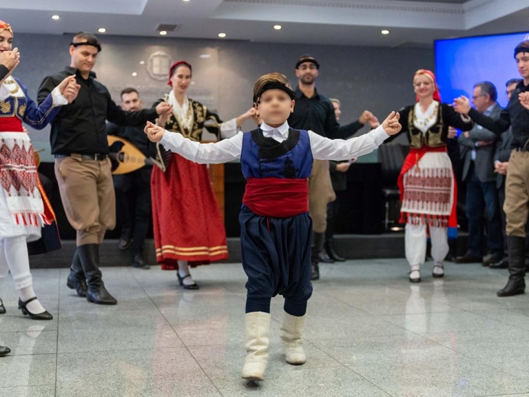 Χοροί και κάλαντα στο Αρχηγείο της ΕΛ.ΑΣ