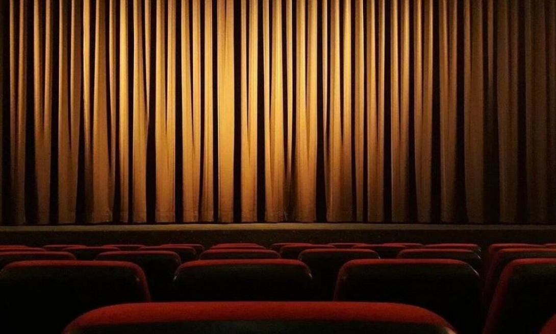 θέατρο καλλιτέχνες