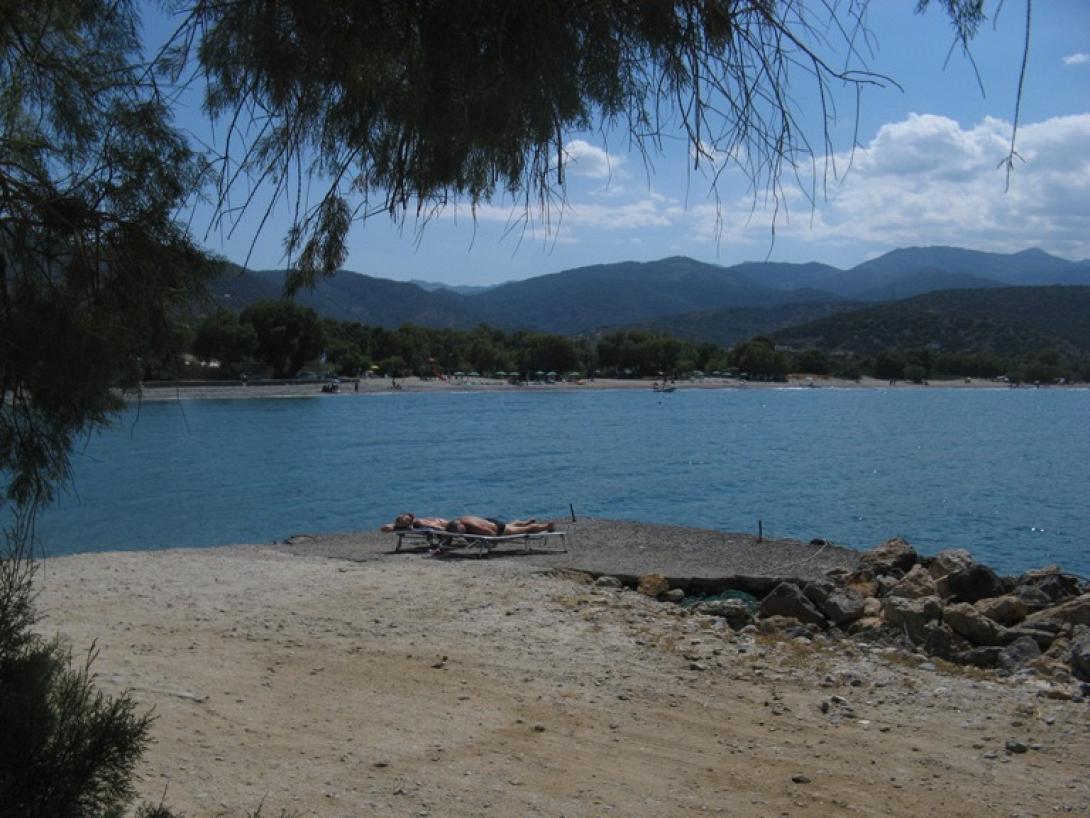 Η ονειρική παραλία του Καλού Χωριού που ξεπουλάει το ΤΑΙΠΕΔ (φωτογραφίες)