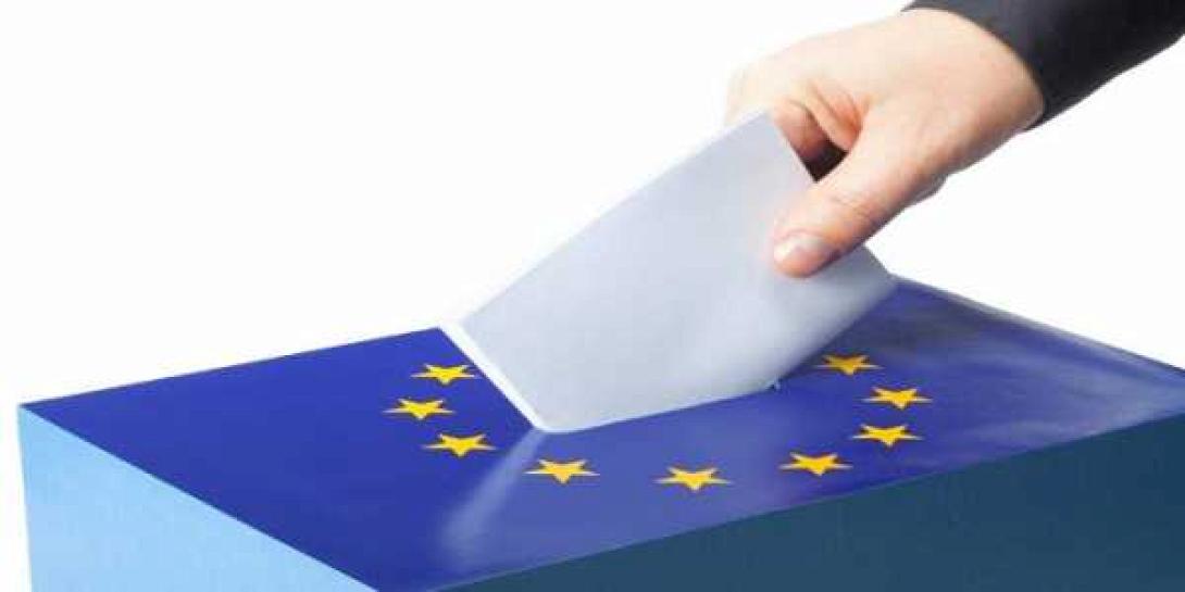 Άνοιξαν οι πρώτες κάλπες για τις ευρωεκλογές