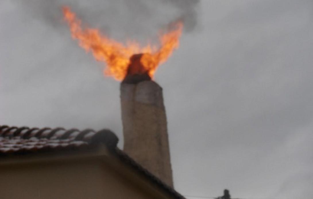 Ηράκλειο: Φλεγόμενη... καμινάδα κινητοποίησε την Π.Υ