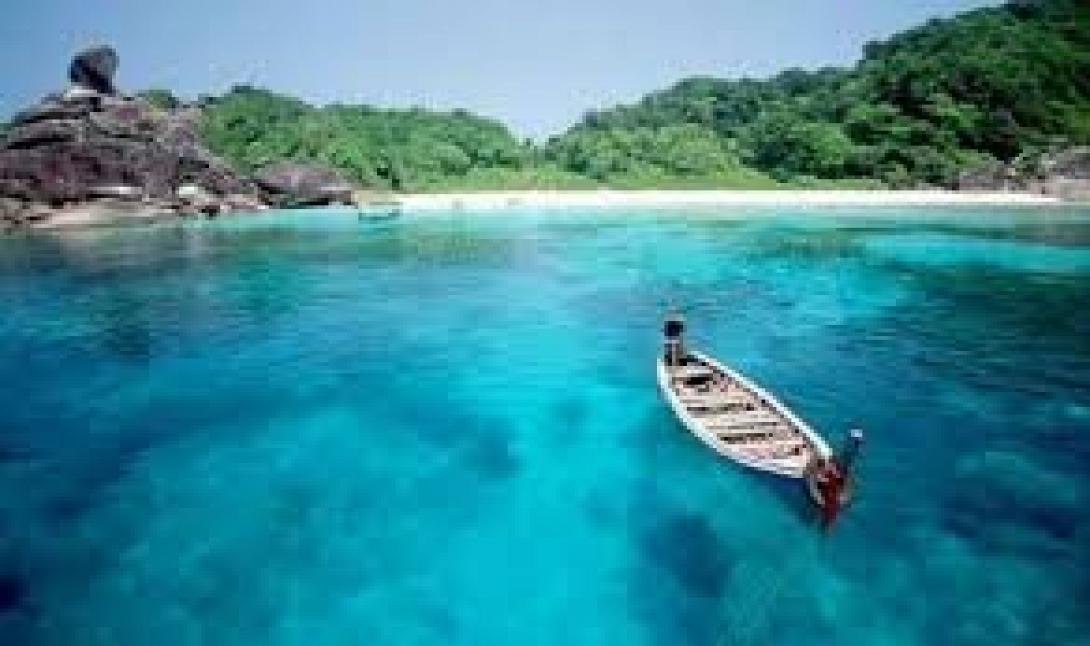 Χιλιάδες άνθρωποι διαδήλωσαν στα Κανάρια Νησιά για το πετρέλαιο