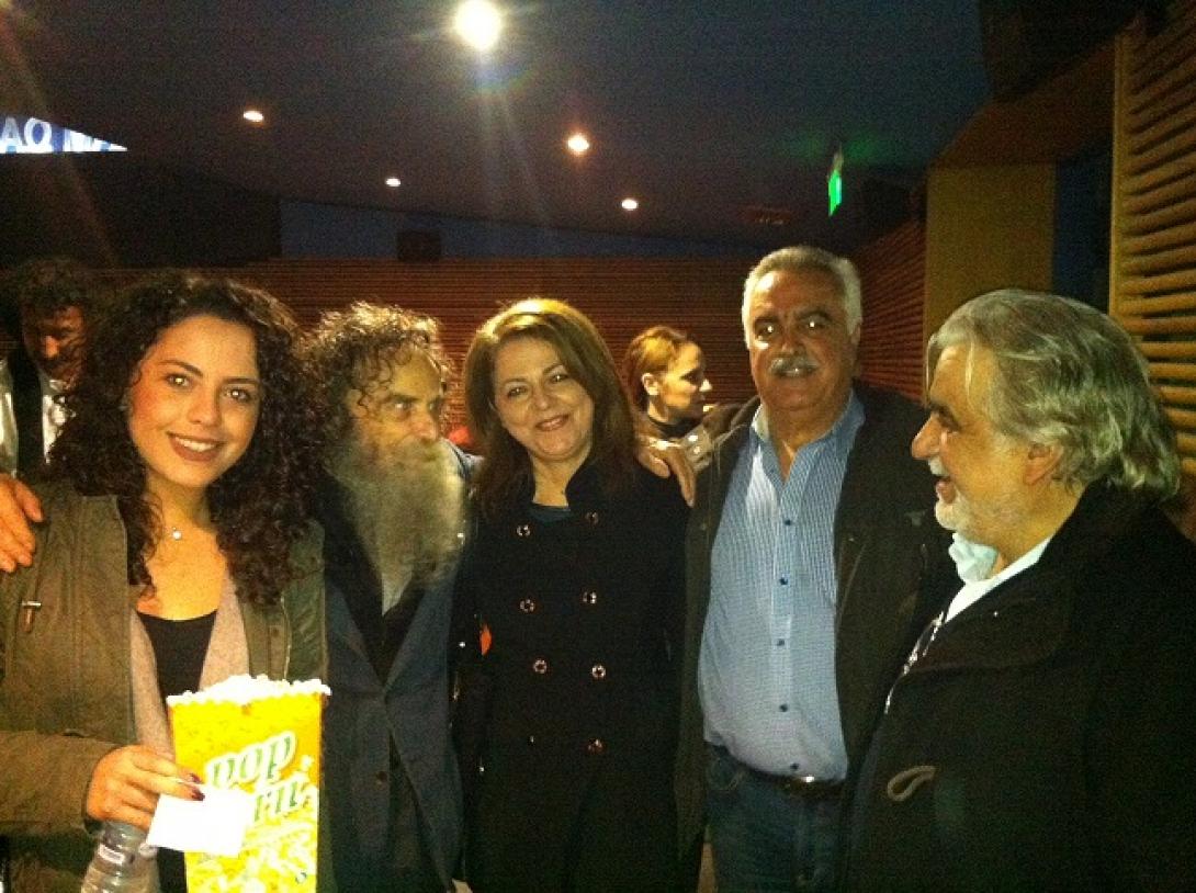 Ο υποψήφιος του ΚΙΔΗΣΟ Κώστας Ξυλούρης στην πρεμιέρα της "Οικογενειακής Υπόθεσης"