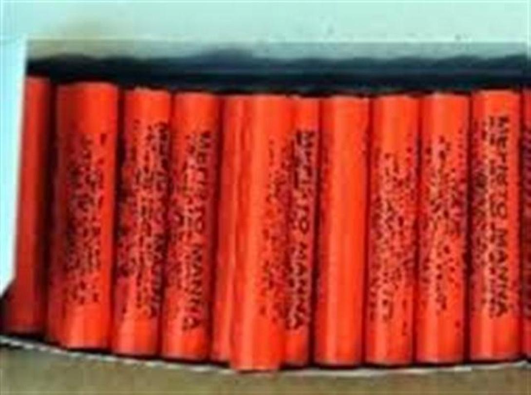 Ηράκλειο: Φωτοβολίδες και καπνογόνα στην κατοχή 50χρονου