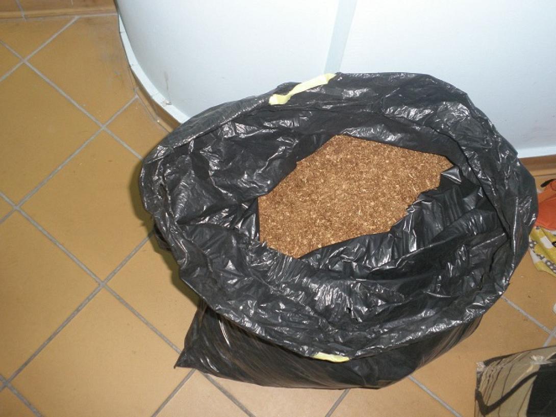 Λασίθι: Κυκλοφορούσε φορτωμένος με λαθραίο καπνό και φόρεσε χειροπέδες