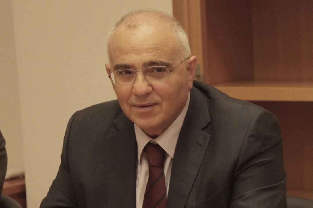 καραμουζης νικος.jpg