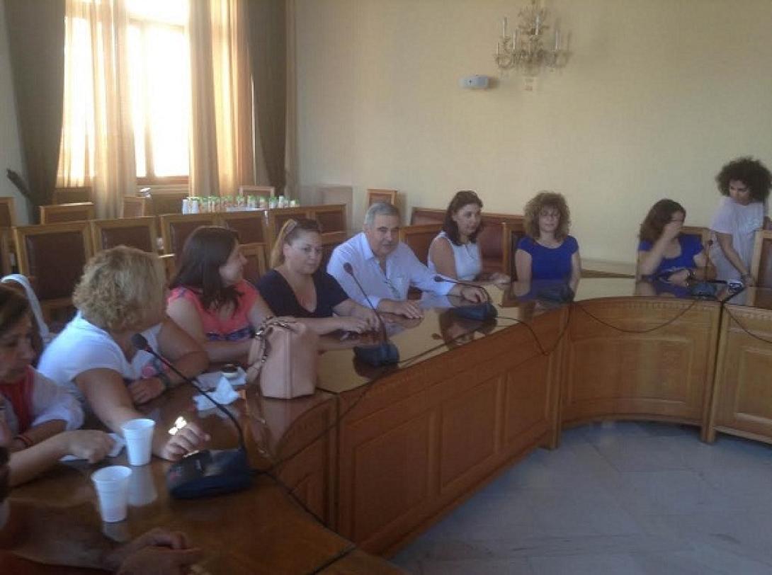 Συναντήθηκε με τους υπαλλήλους της οικονομικής υπηρεσίας ο Γιώργος Καραντινός