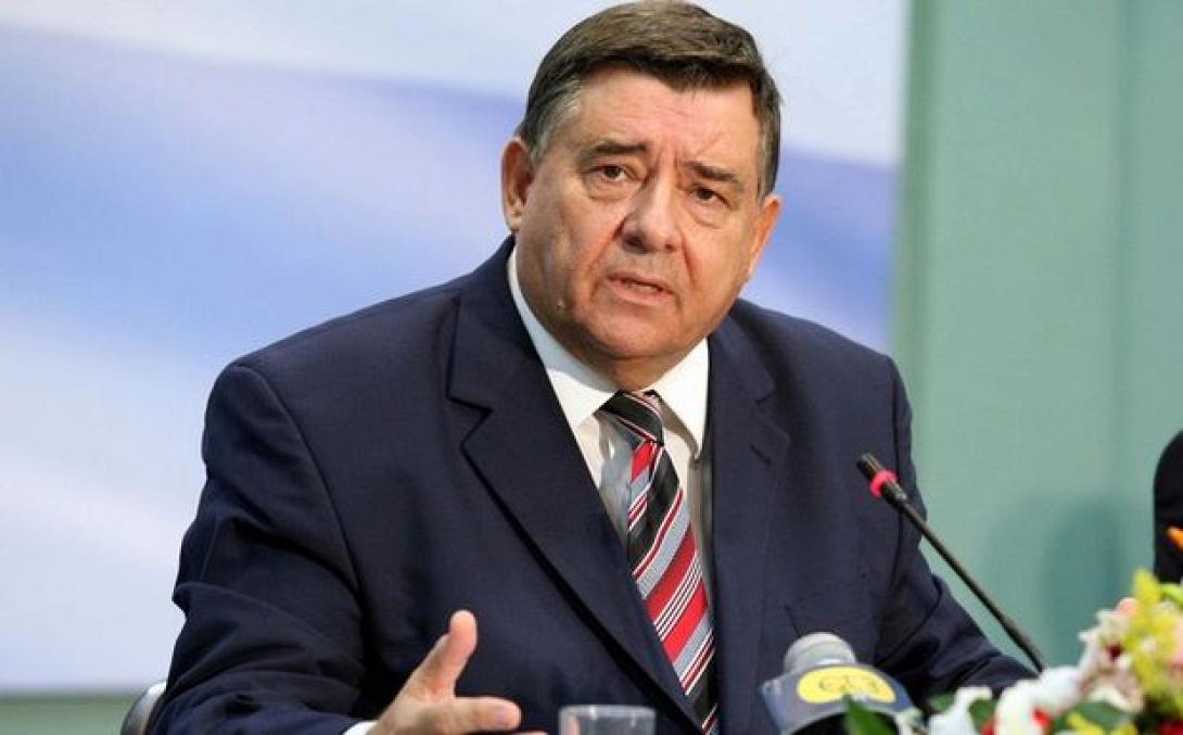 Ο Καρατζαφέρης απαντά: Αστειότητες και αθλιότητες τα περί μίζας (βίντεο)