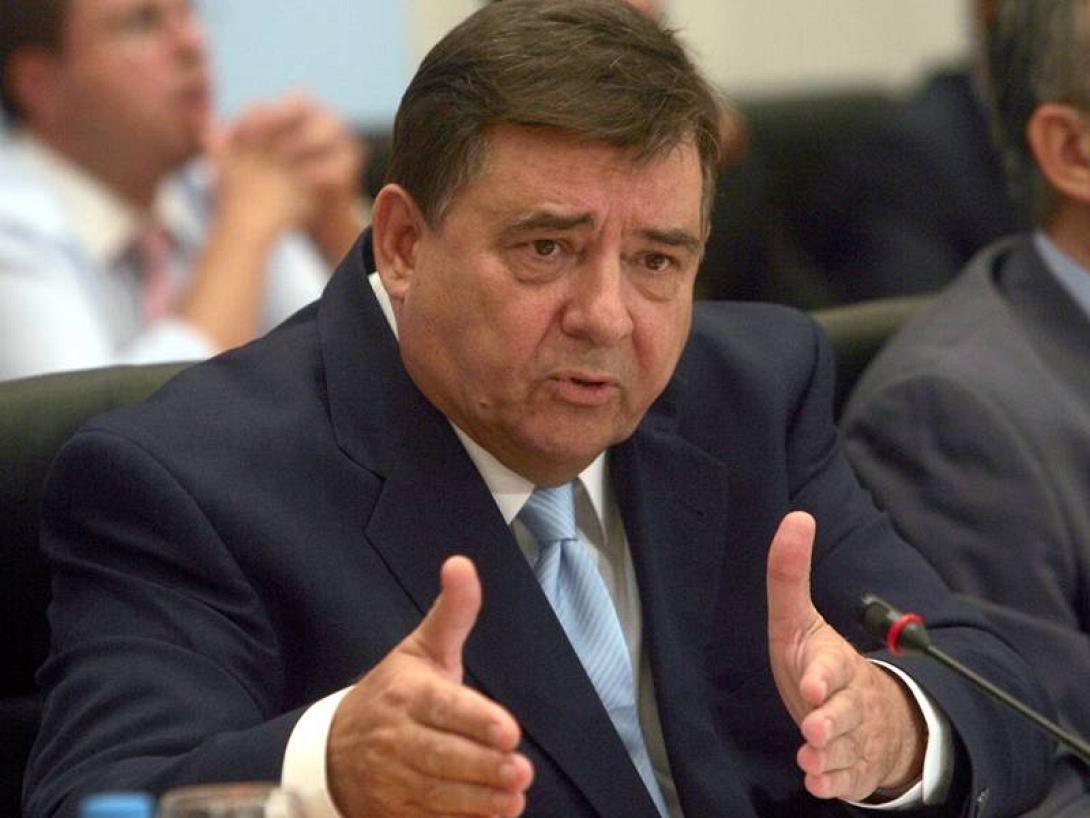 Βγαίνει από την ΜΕΘ ο Γιώργος Καρατζαφέρης