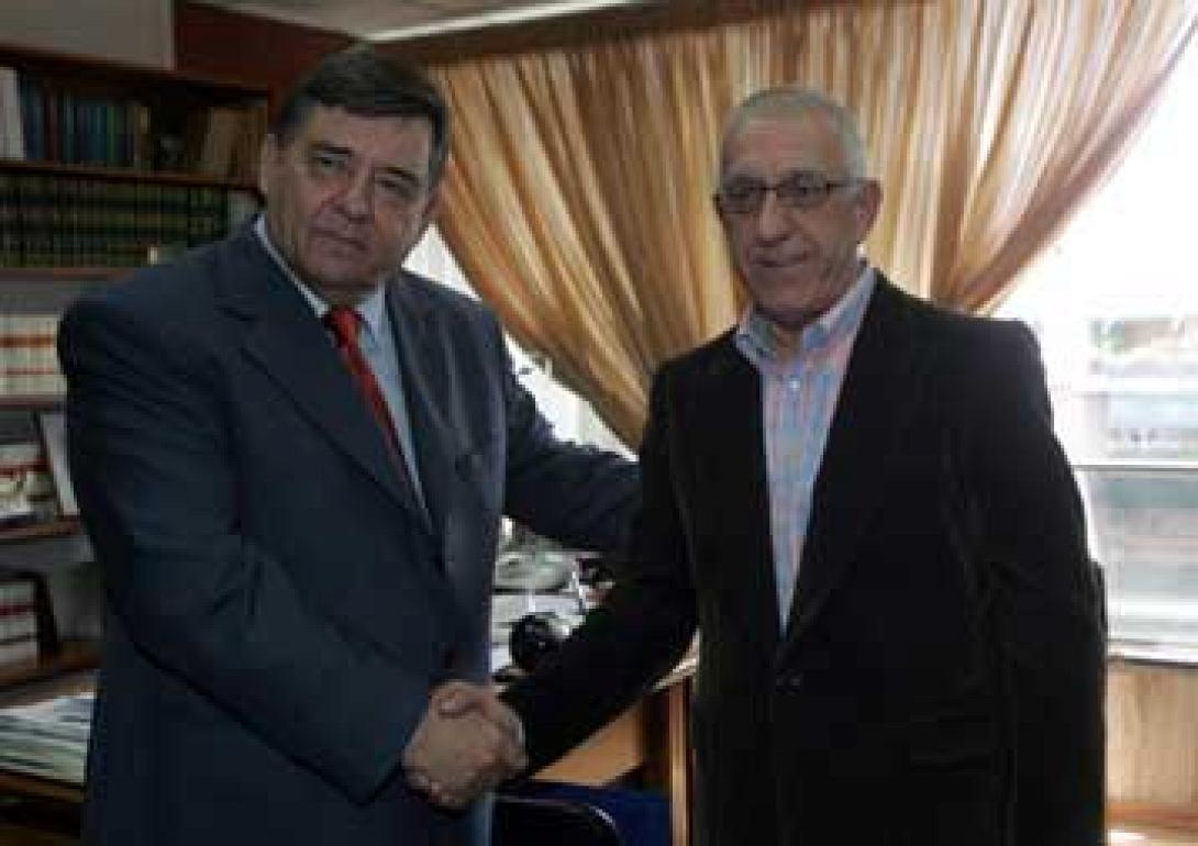 Ο Καρατζαφέρης στηρίζει Κακλαμάνη για το δήμο της Αθήνας