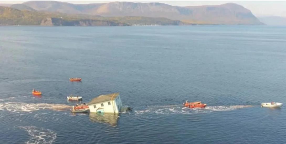 πλωτο σπιτι