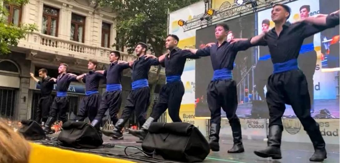 κρητικα στο μπουενος αιρες