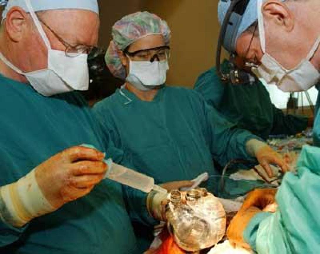 Ιατρική σούπερ κόλα "επιδιορθώνει" την καρδιά