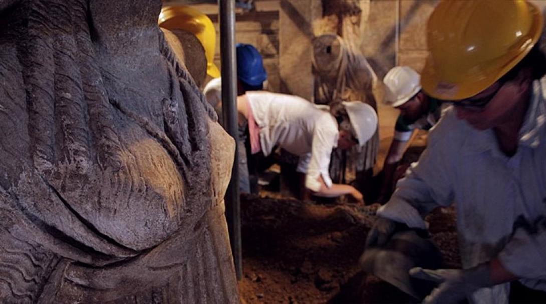 Οι καρυάτιδες στην Αμφίπολη είναι ολόσωμες (φωτογραφίες)