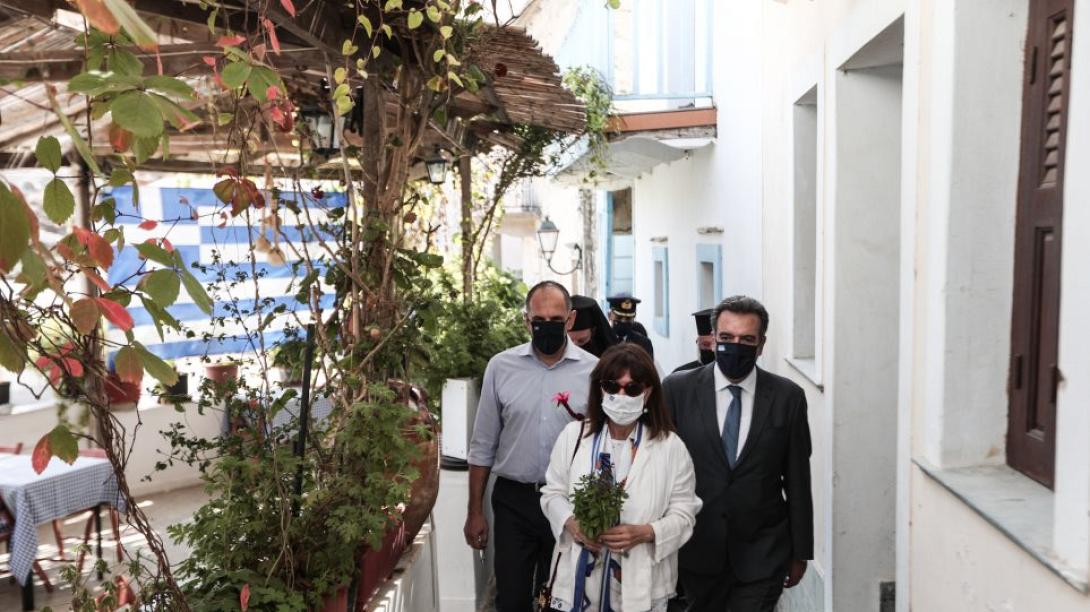 Στην Κάρπαθο η Πρόεδρος της Δημοκρατίας Κατερίνα Σακελλαροπούλου