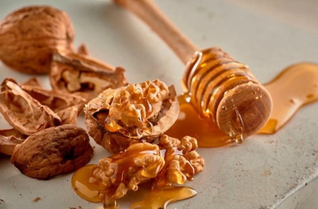 καρύδια με μέλι