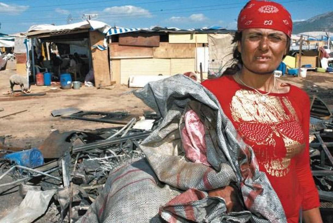 Ο καταυλισμός, η Vita Development , το Εμπορικό Πάρκο και στο βάθος οι τσιγγάνοι 