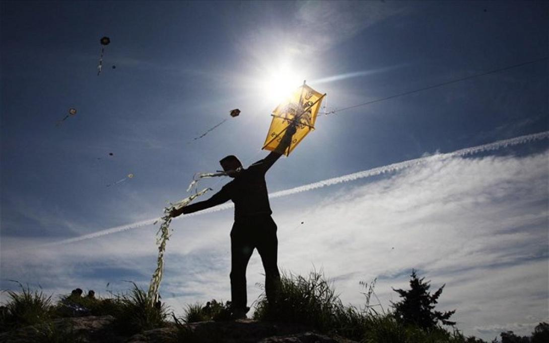 χαρταετος καθαρα δευτερα.jpg