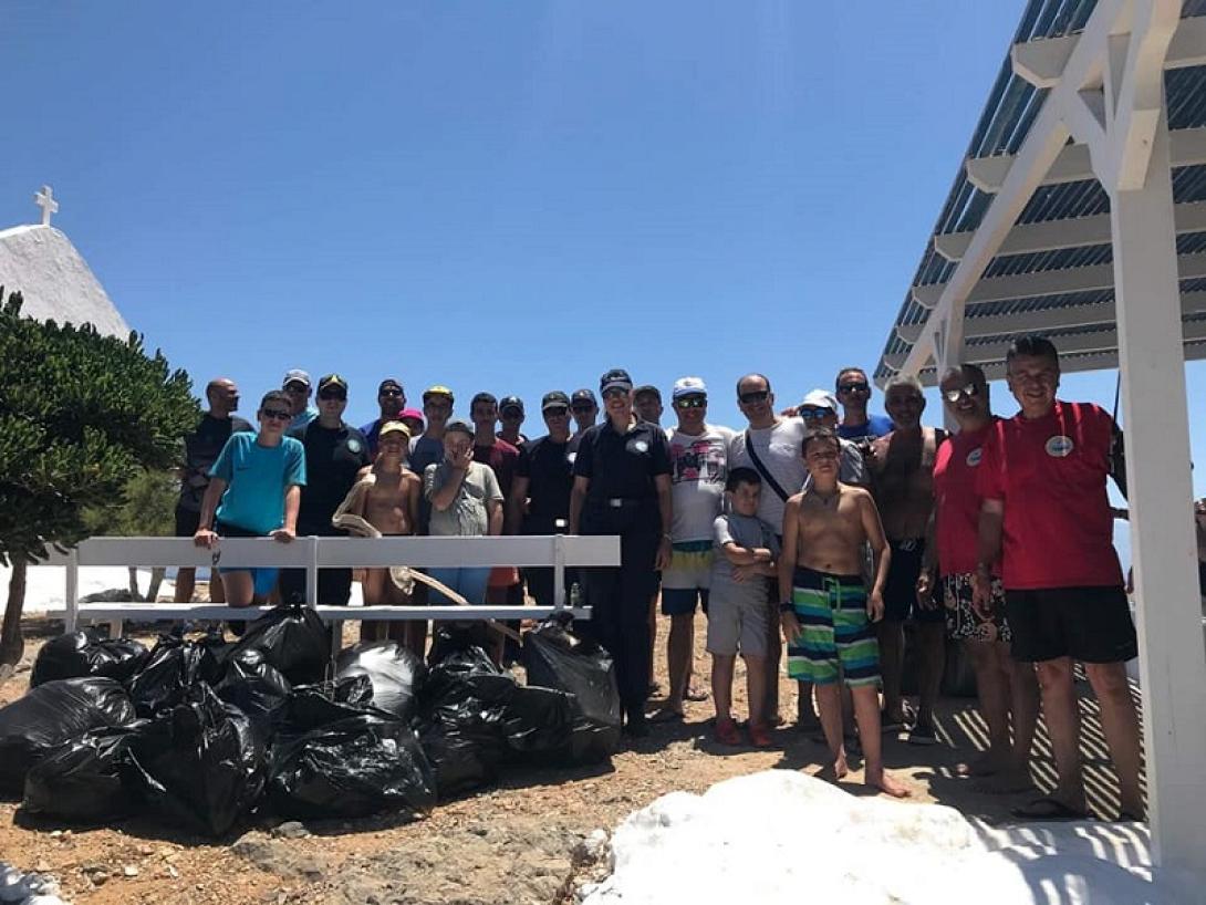 αξιέπαινε κίνηση ο καθαρισμός της Νήσου Ντία