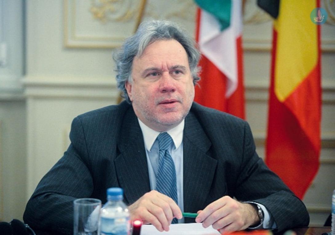 Ανακατανομή των χρεών και νέο χρήμα από την ΕΚΤ ζητά ο Γ. Κατρούγκαλος