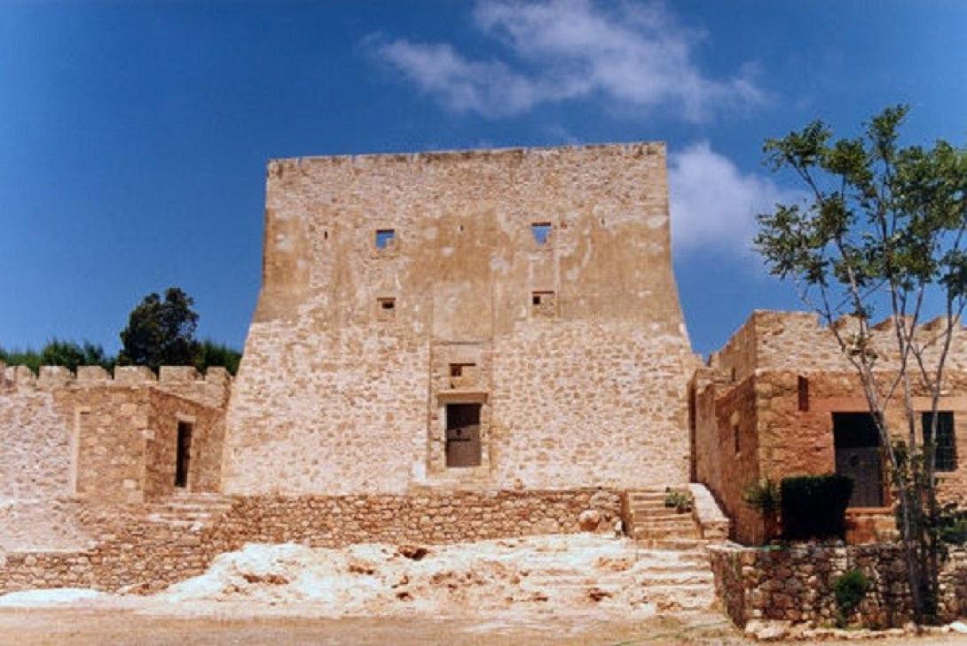 Ενετικό Φρούριο Καζάρμας