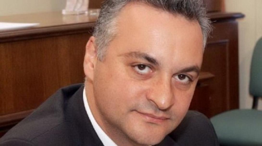 Πυρ και μανία με τον Θεοχάρη, ο Μανώλης Κεφαλογιάννης