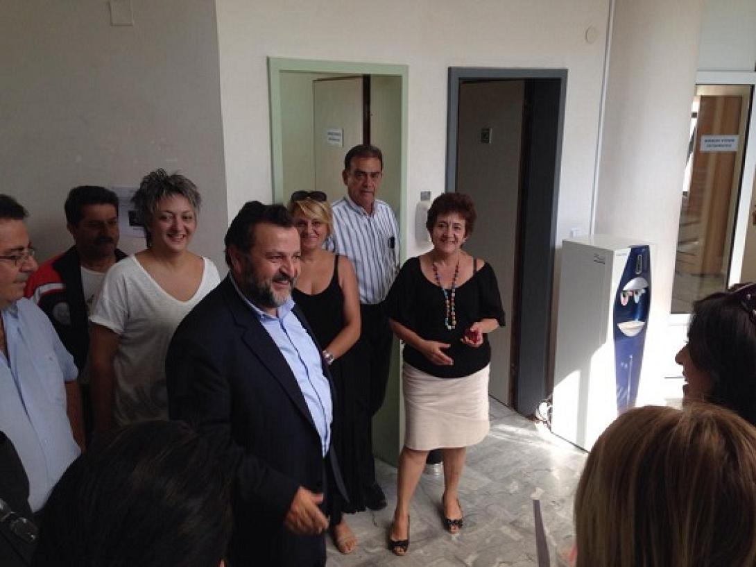 Στο Γάζι ο Βασίλης Κεγκέρογλου - Ενημερώνει για το Ελάχιστο Εγγυημένο Εισόδημα