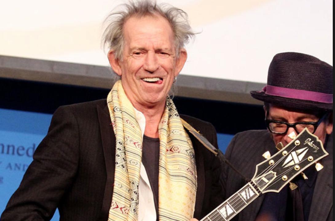 Keith Richards: Ο θρύλος της ροκ στην Ελούντα!