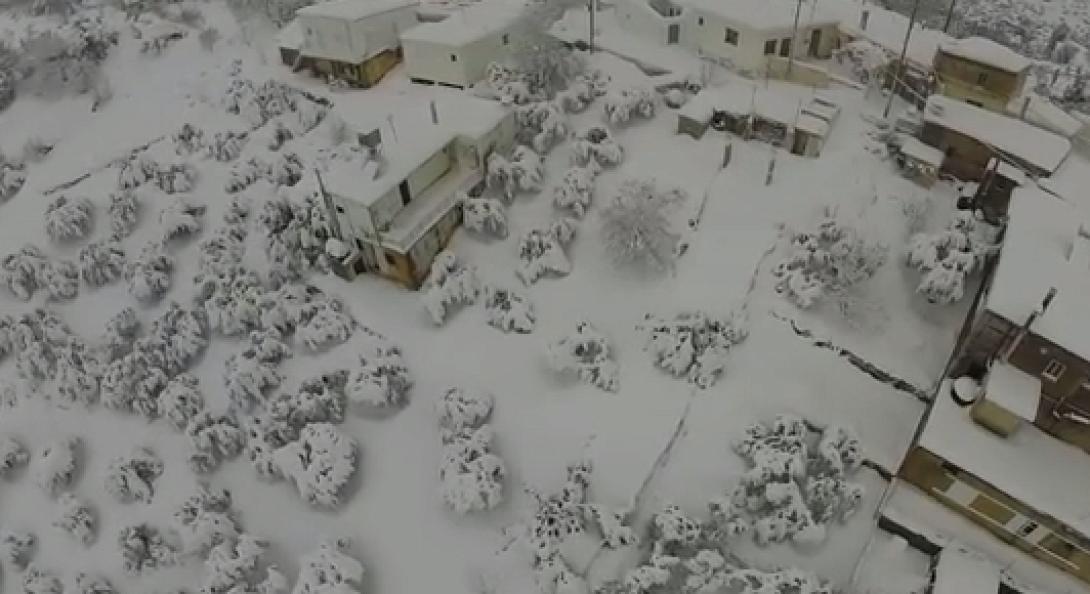Ο χιονιάς στην Κερά Ηρακλείου ... από ψηλά (βίντεο)