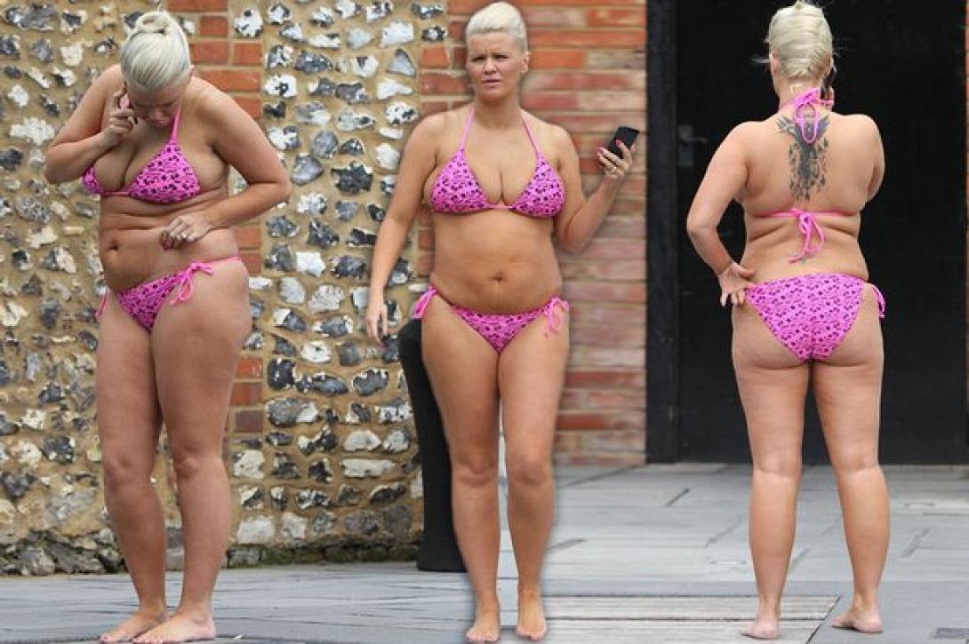 kerry-katona-pink-bikini-main.jpg