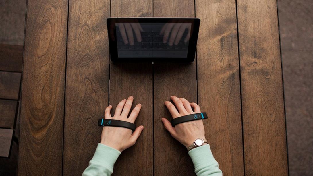 Ασύρματο πληκτρολόγιο θα σας λύσει τα χέρια! (βίντεο)