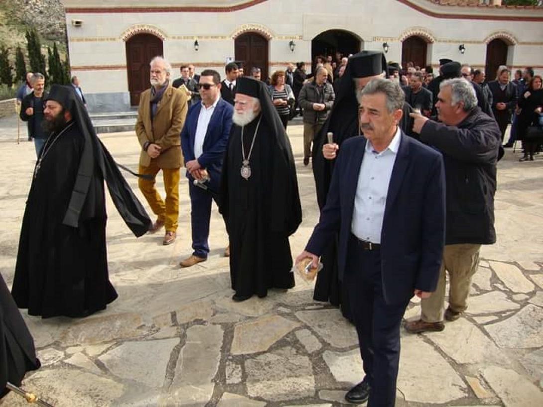 κηδεια αρχιμανδριτη