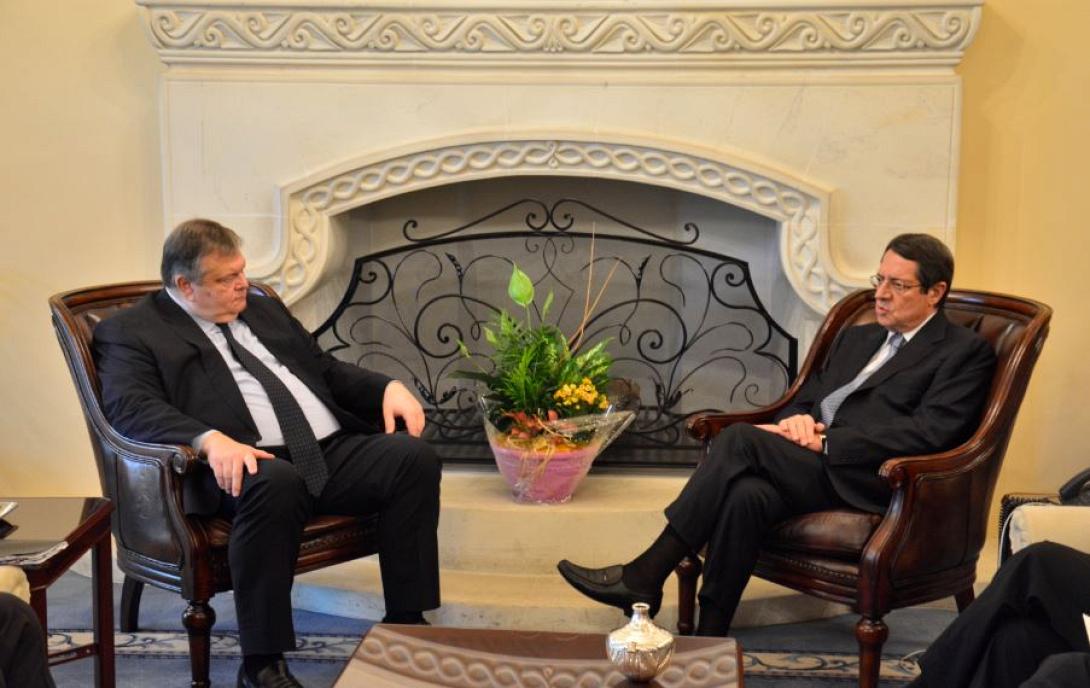 Βενιζέλος: Στέλνουμε φρεγάτα και υποβρύχιο στην Ανατ. Μεσόγειο