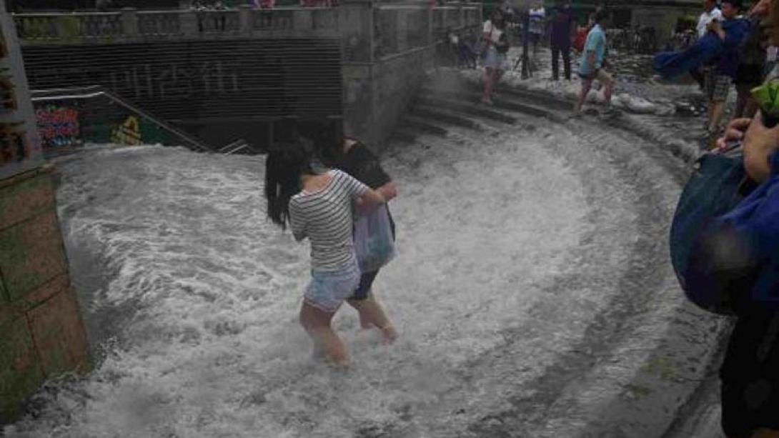 κινα κακοκαιρια