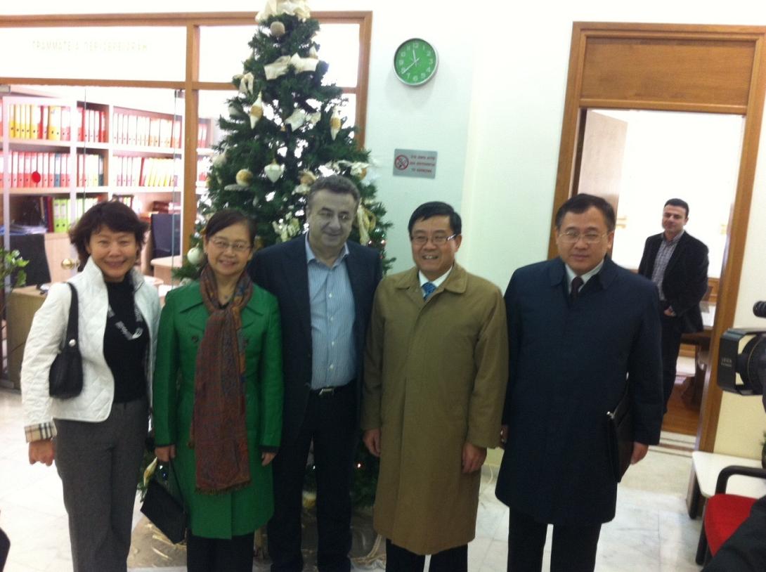 Λάτρης της Κρήτης ο Κινέζος πρέσβης