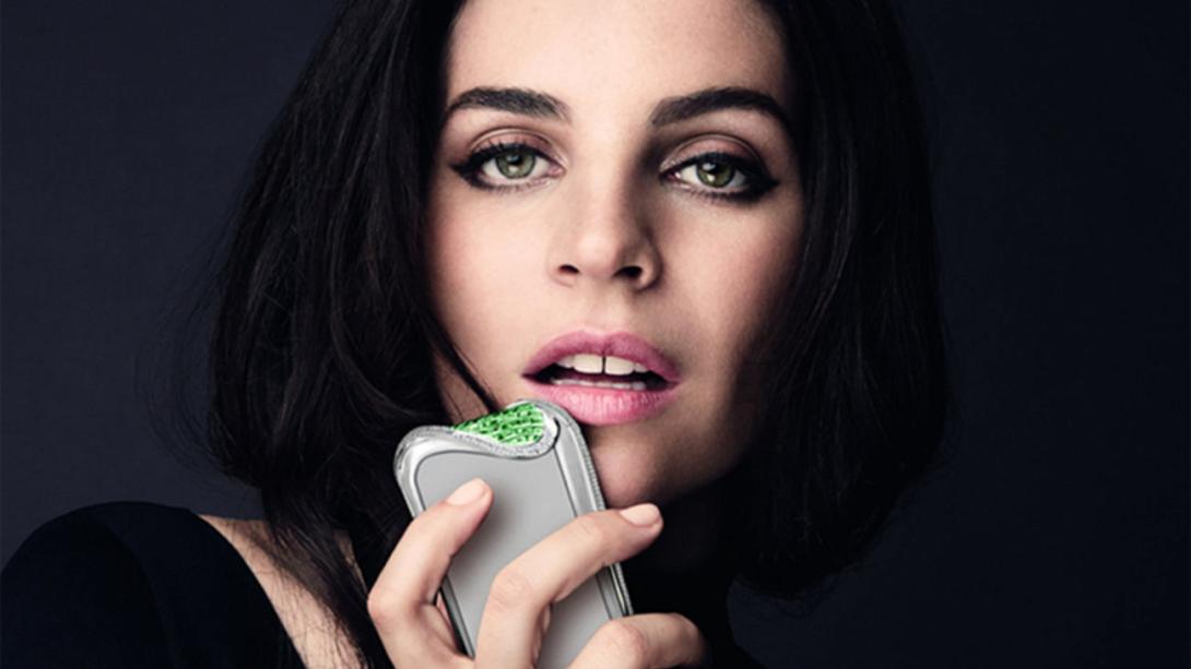 Το κινητό από ... χρυσαφι που κοστίζει 25.000 ευρώ!