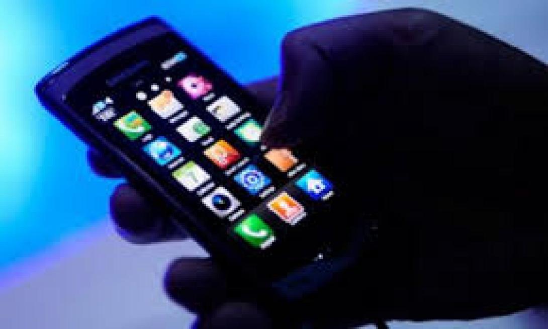 Εξαρθρώθηκε σπείρα που διακινούσε παράνομα πακέτα σύνδεσης κινητής τηλεφωνίας