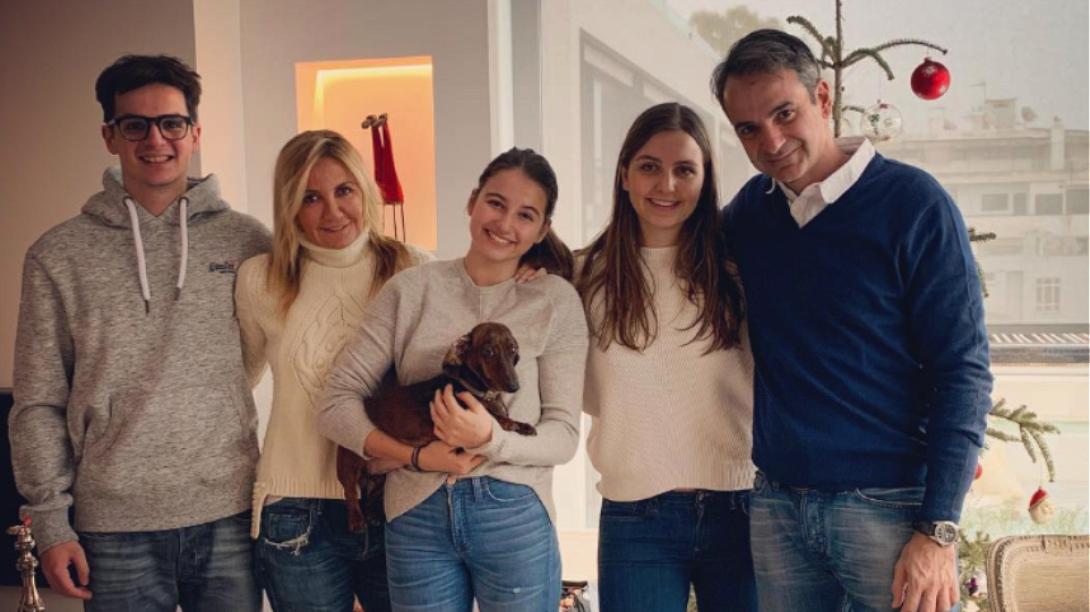 μητσοτακης οικογενεια.png