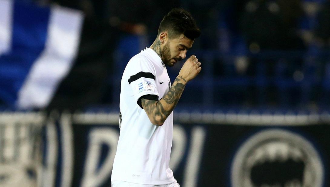 Μετά από 236 εμφανίσεις είδε την ''κόκκινη'' ο Αθανασιάδης