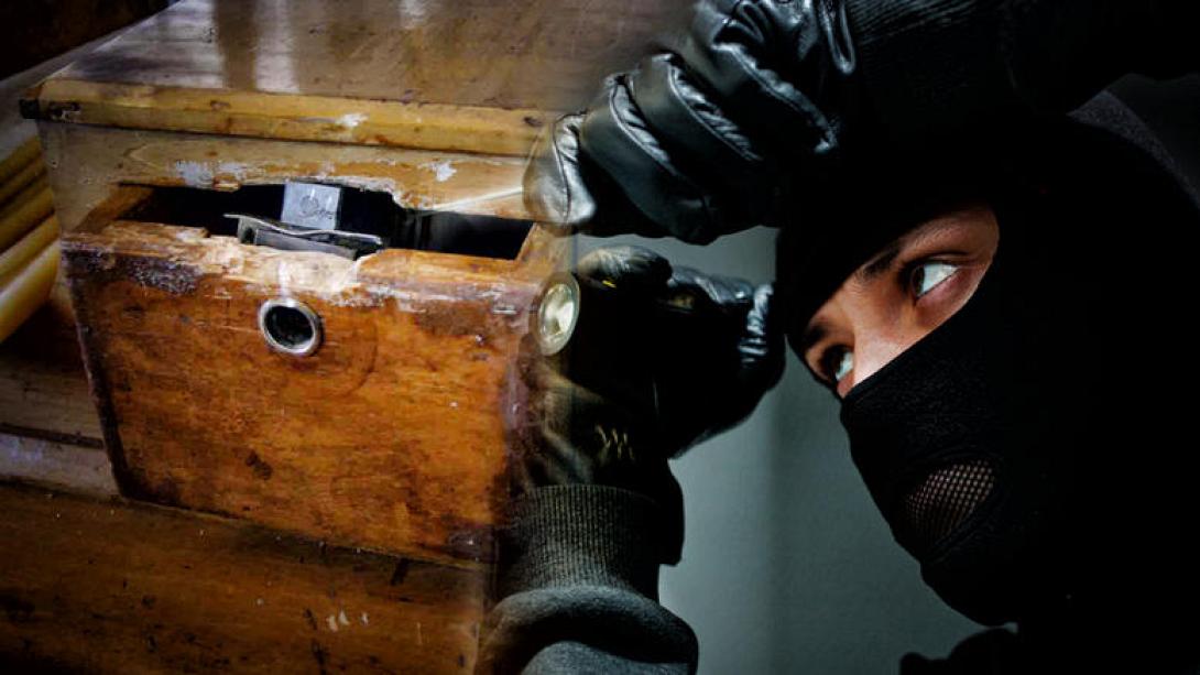 κλοπη εκκλησια