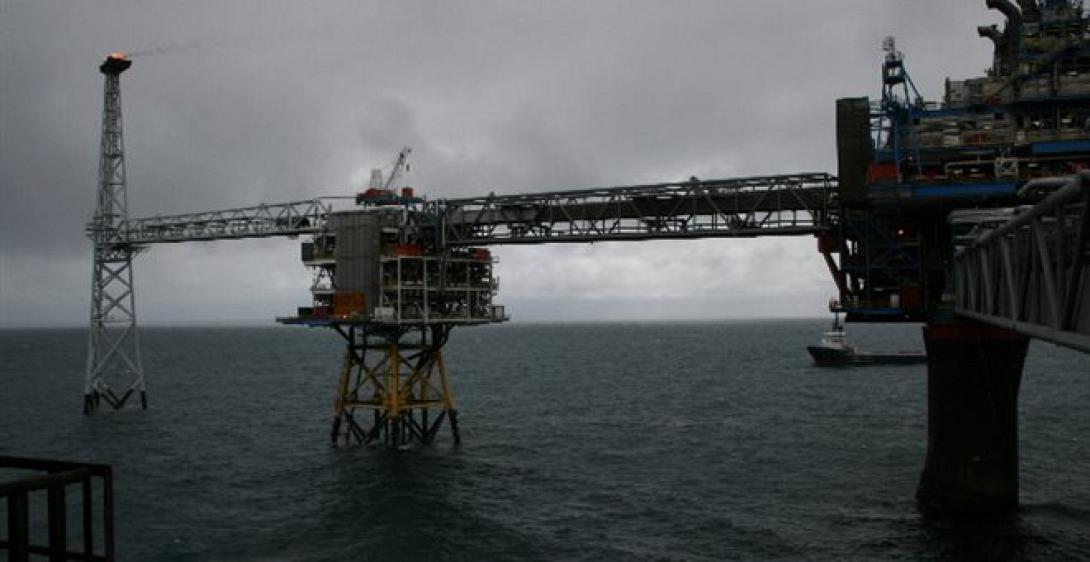 Σύννεφα πάνω από τις έρευνες για υδρογονάνθρακες σε Κρήτη και Ιόνιο