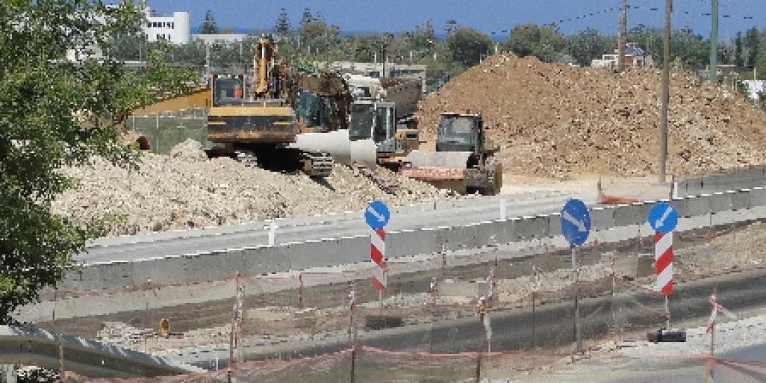 Συνεχίζονται τα έργα στο κόμβο Αμαρίου